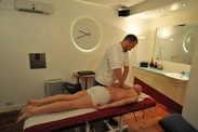 Damian Moore shows an example of osteopathic treatment